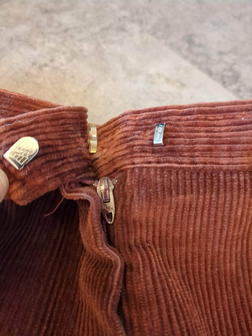 Vintage Country Surburbans Rust Brown Corduroy Pants - Picture 8 of 9